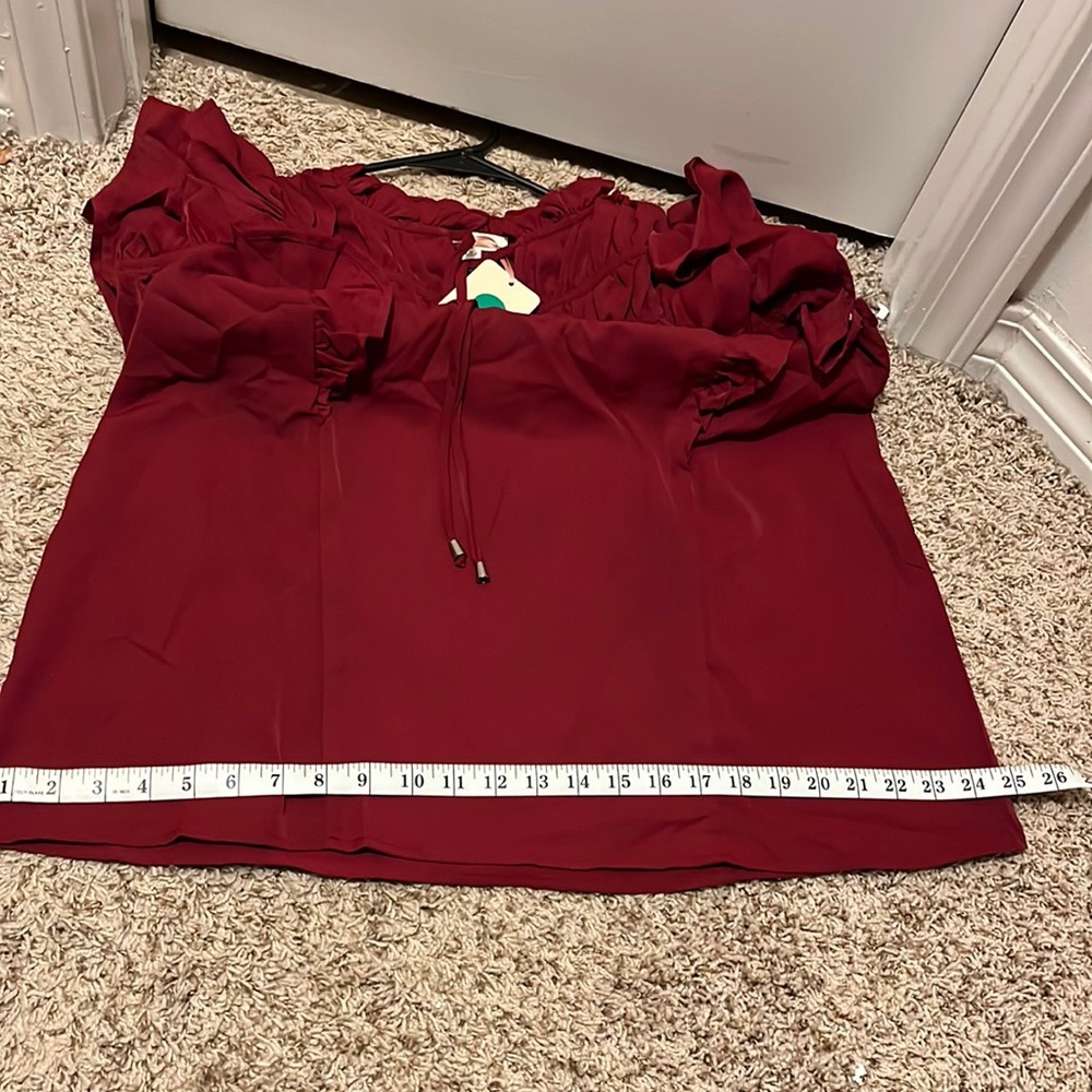 Boutique top NWT - Picture 8 of 8